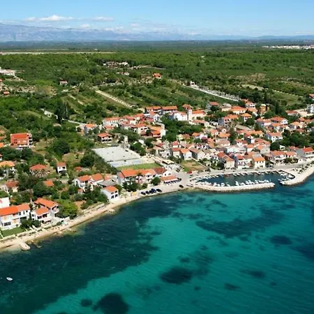 Lejlighed Apartments Marija, Authentic Stone House, 3 Minutes From The Beach